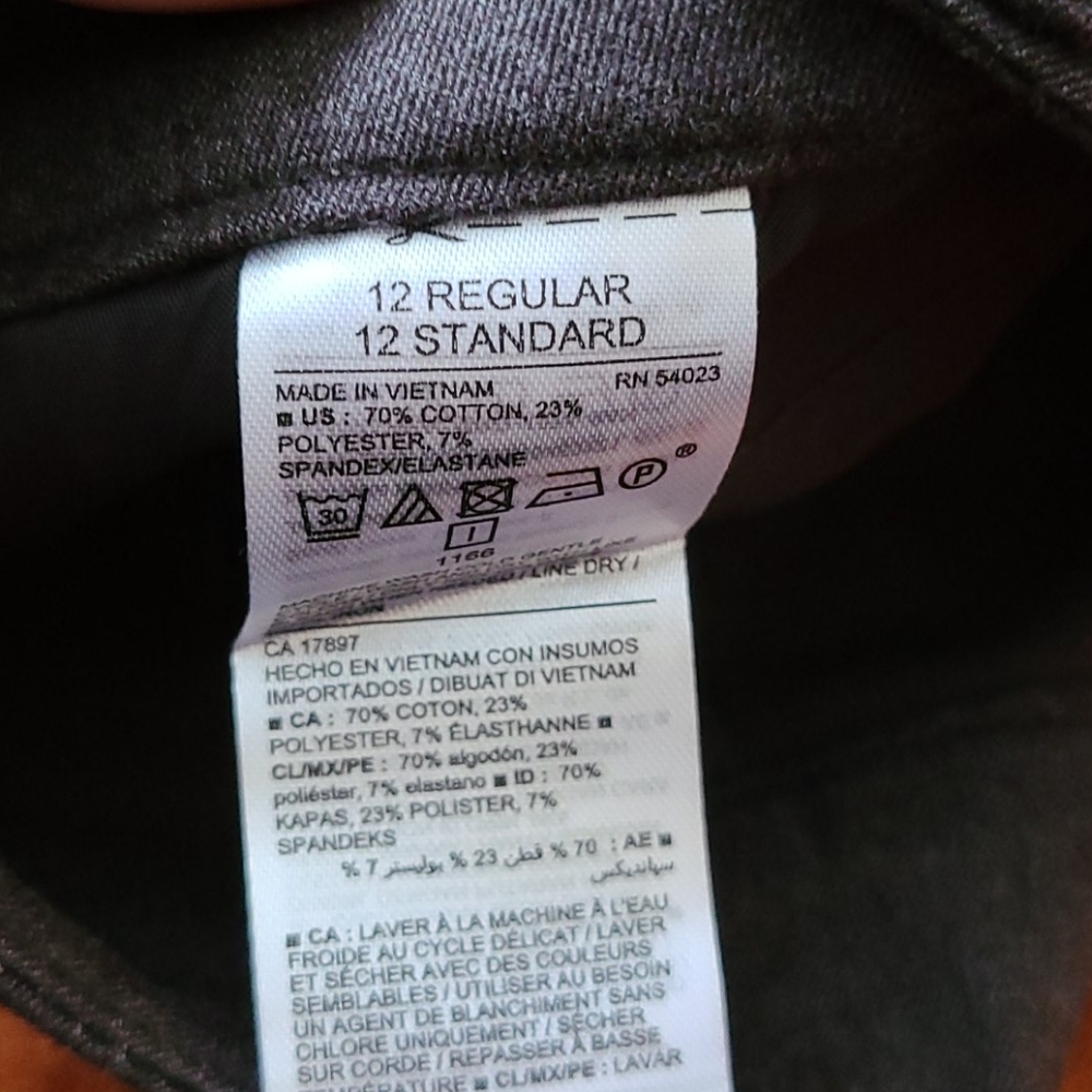 Old Navy Dark Gray Mid Rise Pixie Ankle Pants - Picture 5 of 5